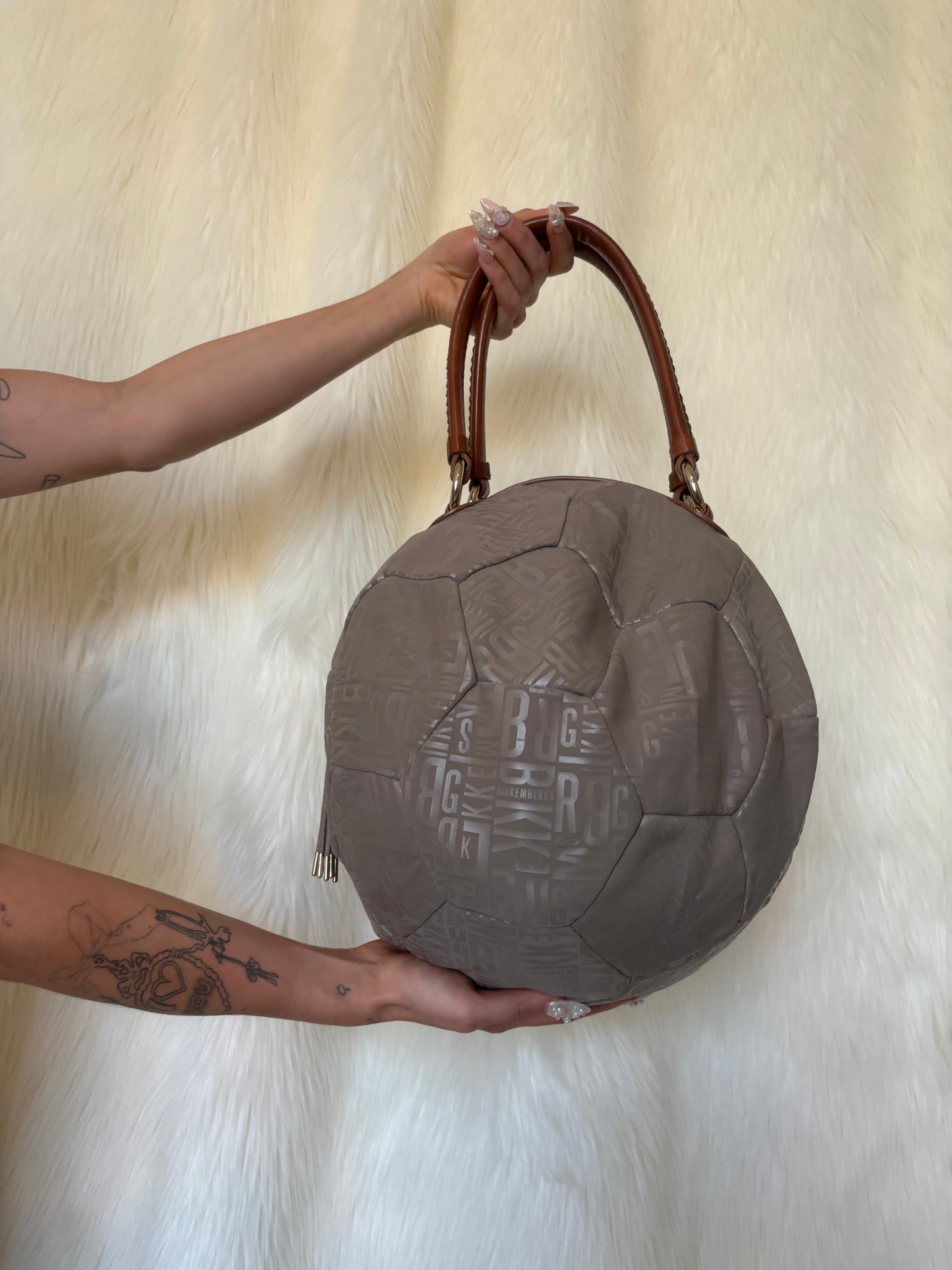 DIRK BIKKEMBERGS VOETBALTAS