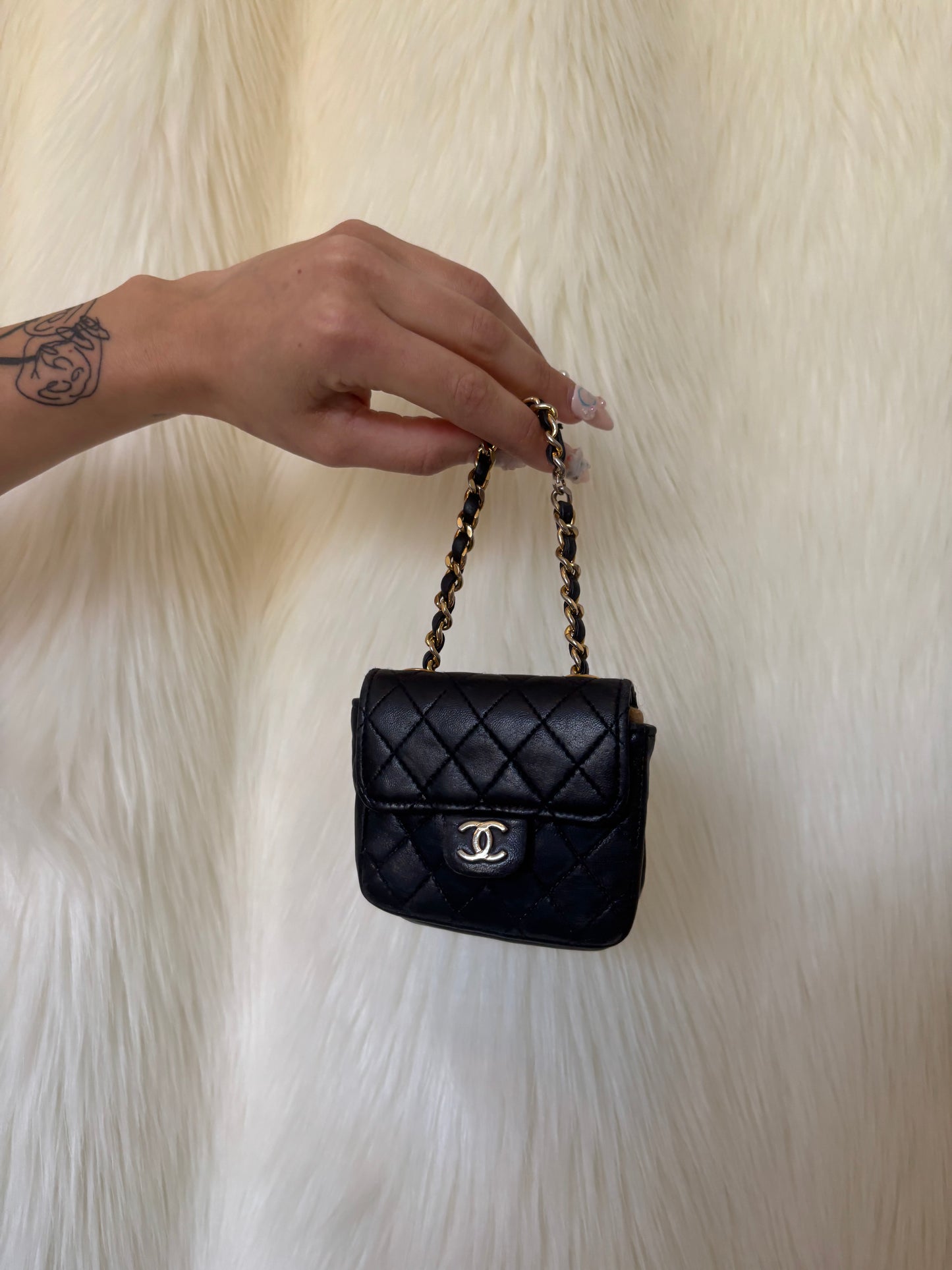 CHANEL MICRO CLASSIC FLAP TAS
