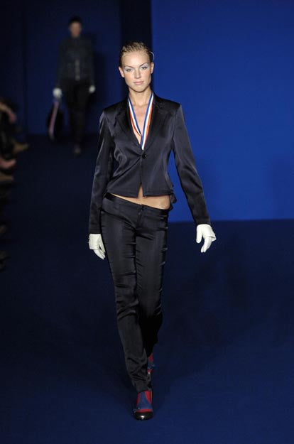 DIRK BIKKEMBERGS F/W2005 SUIT