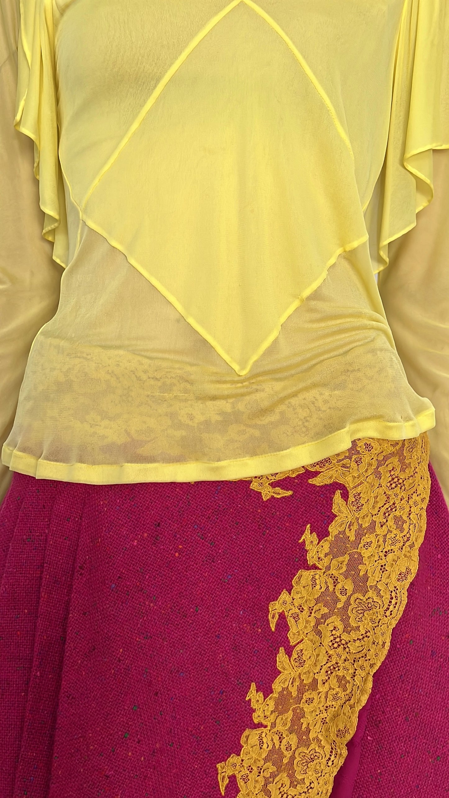 YVES SAINT LAURENT S/S2004 RUFFLE TOP